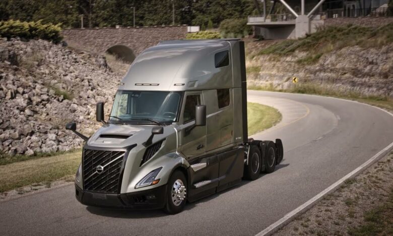 Volvo Trucks – Volvo VNL 660 – Exterior Walkaround